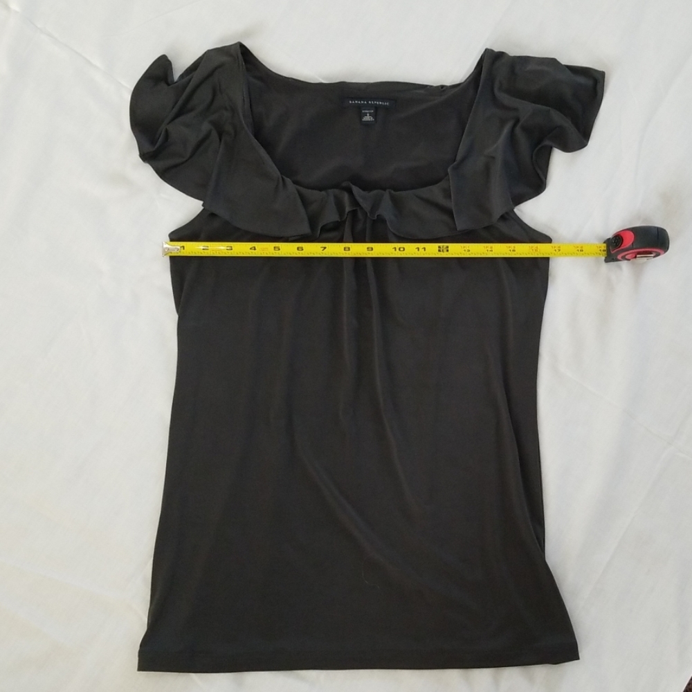 3/$20 Flowy business blouse